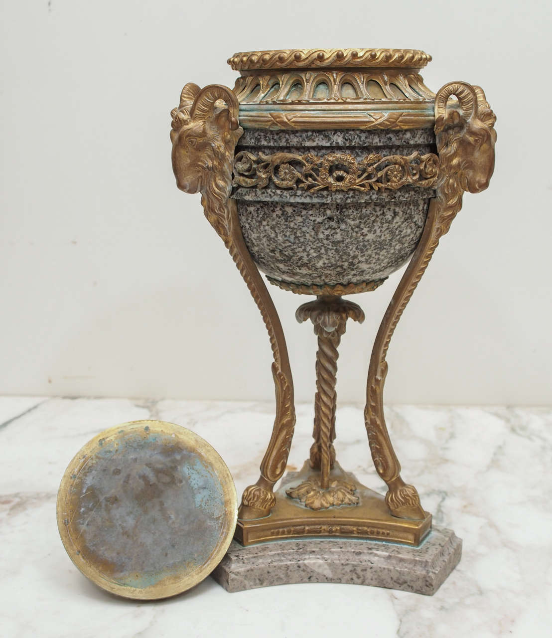 Pair of French Marble and Gilt Bronze Cassolet For Sale 5