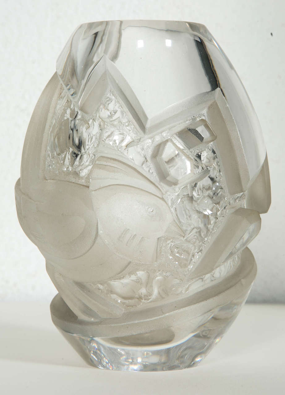 Aristide Colotte Art Deco crystal deeply carved and satiny vase.
Signed COLOTTE NANCY PIECE UNIQUE