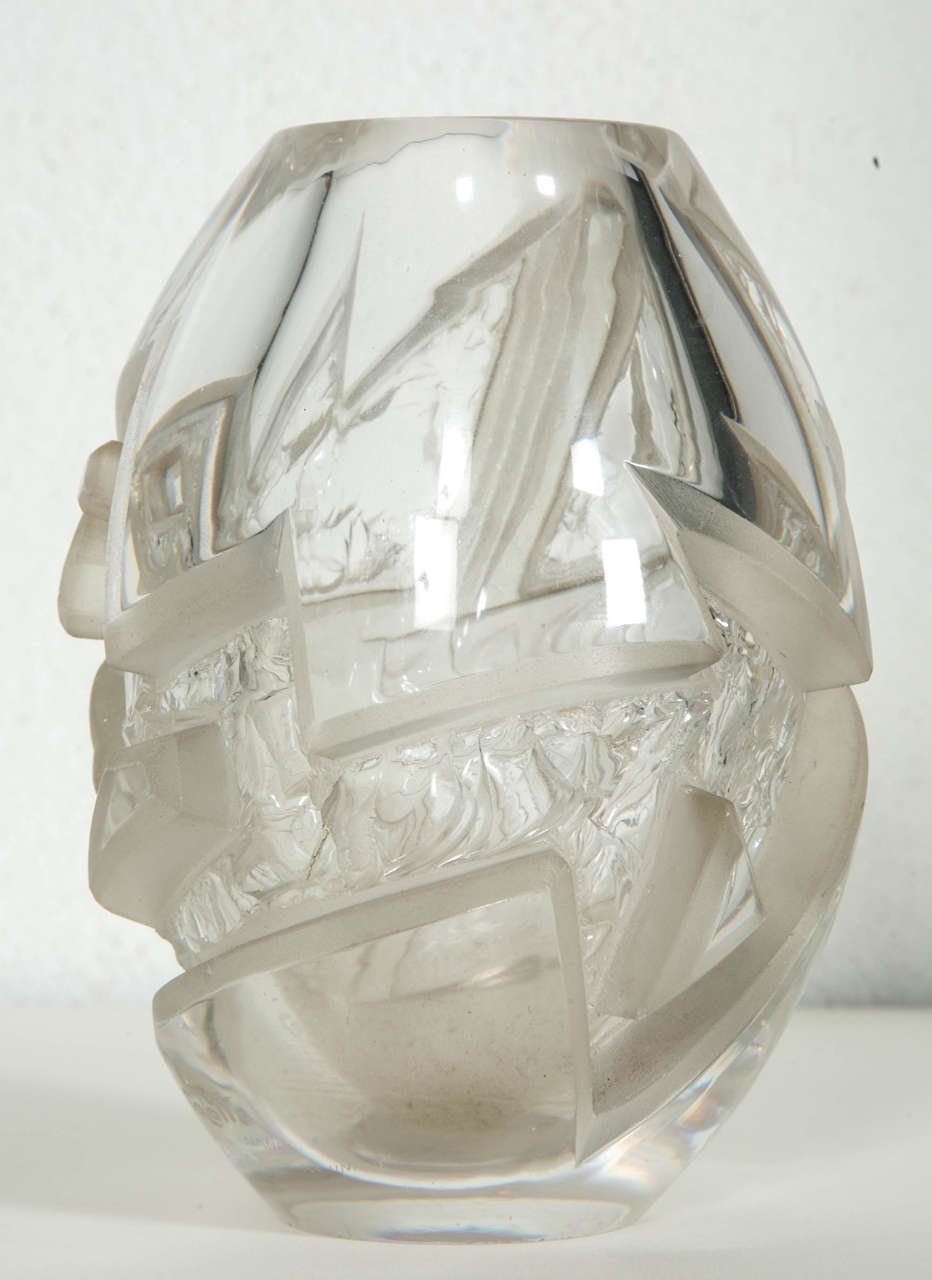 Aristide Colotte Art Deco Crystal Vase, circa 1930 In Excellent Condition In Saint-Ouen, FR
