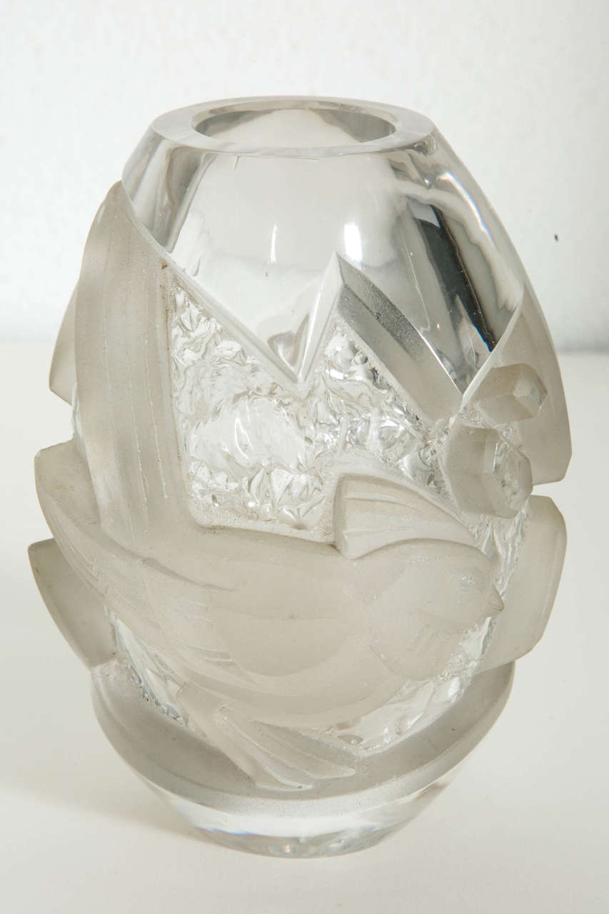 Aristide Colotte Art Deco Crystal Vase, circa 1930 2