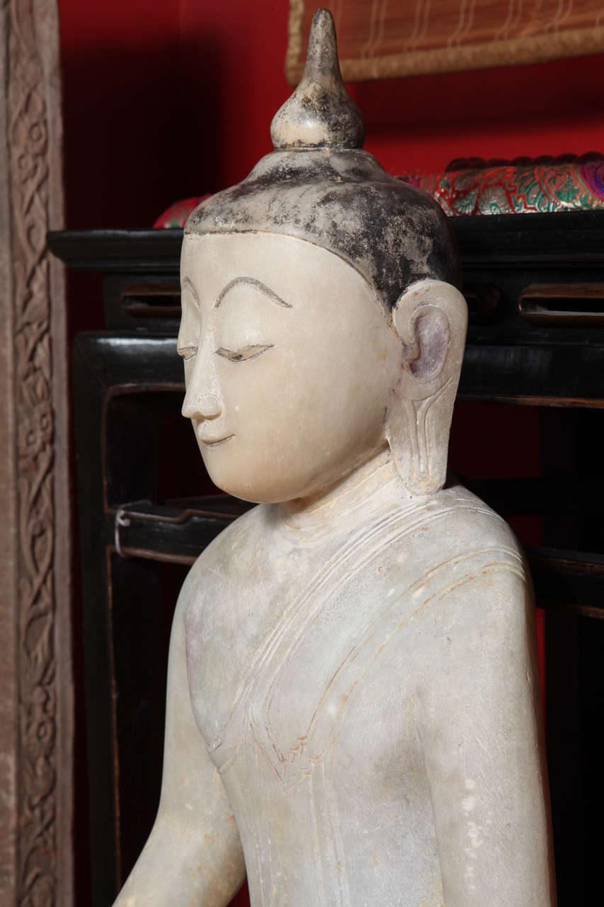 17th or 18th Century Shan Style Hand-Carved Burmese Alabaster Buddha Sculpture 2