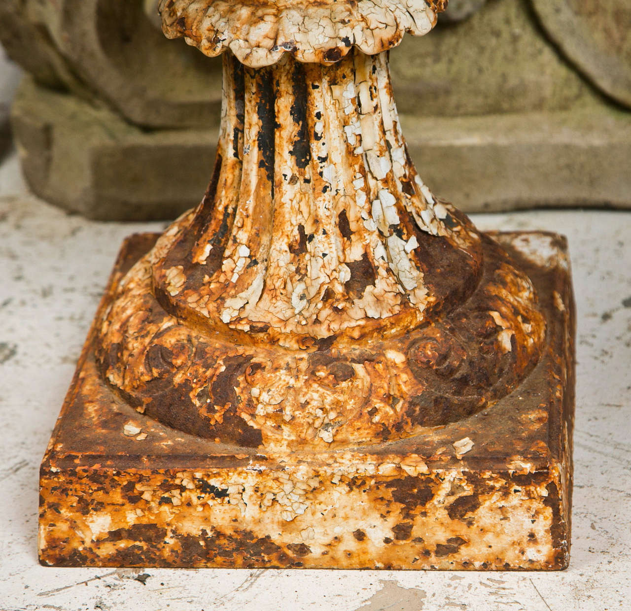 Pair of 19th Century Urns For Sale 1