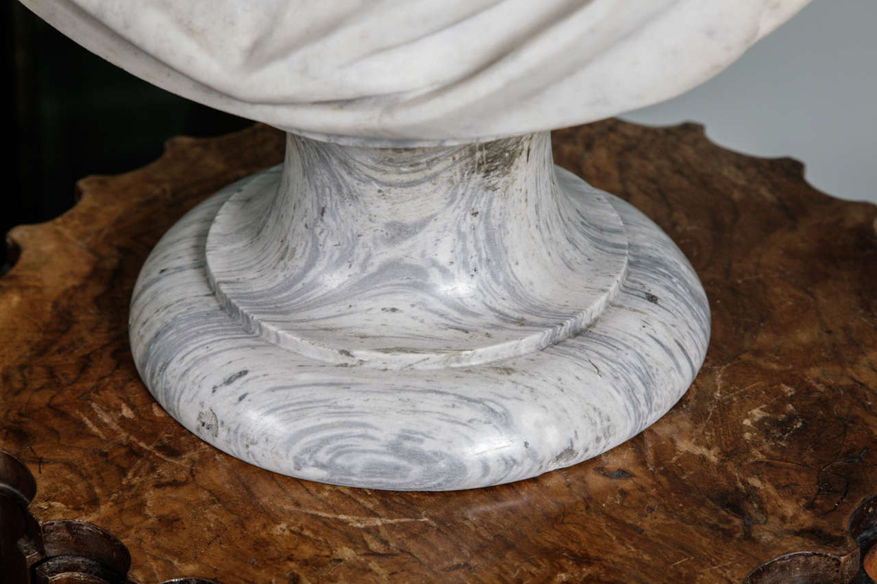 solon statue