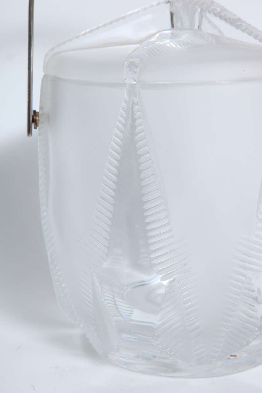 Art déco Élégant seau à glace Lalique Starfish