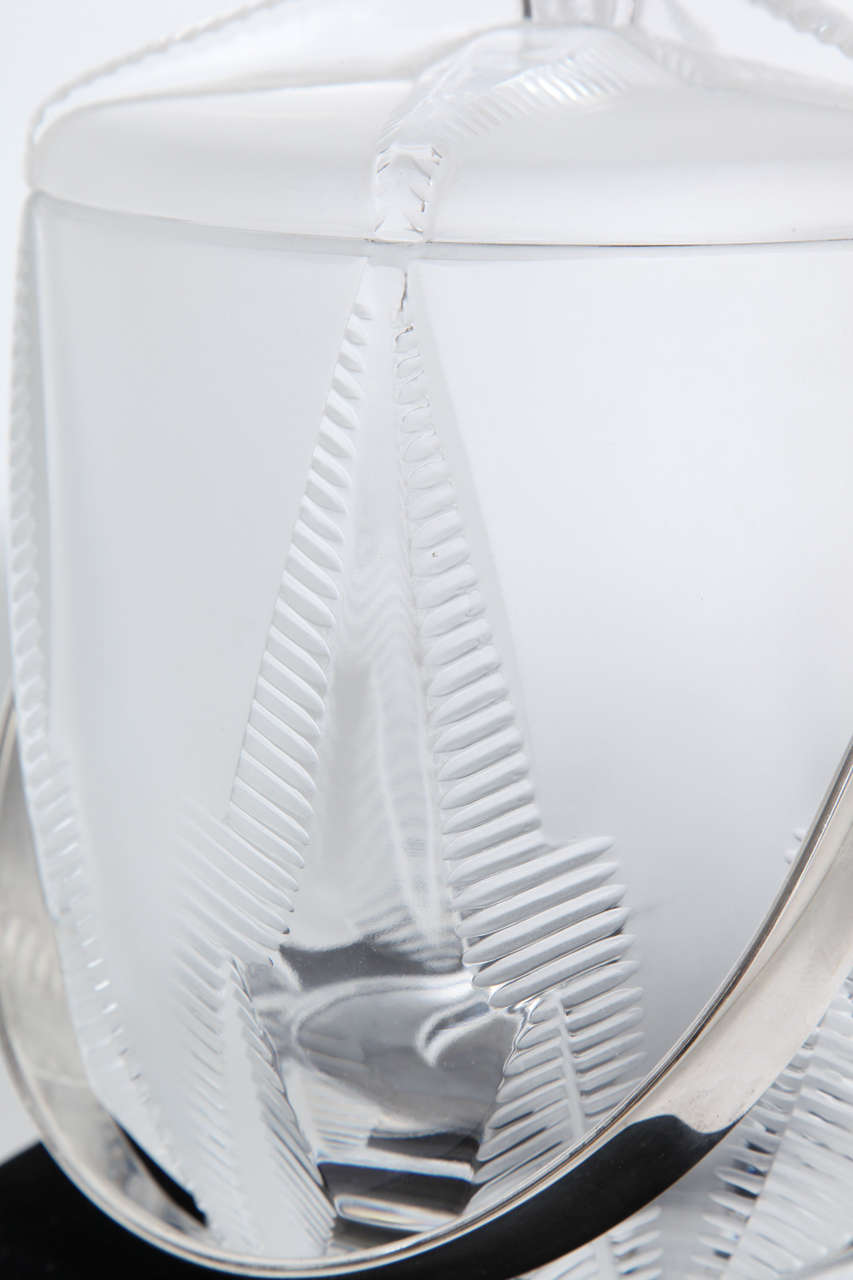 Elegant Lalique Starfish Ice Bucket 1