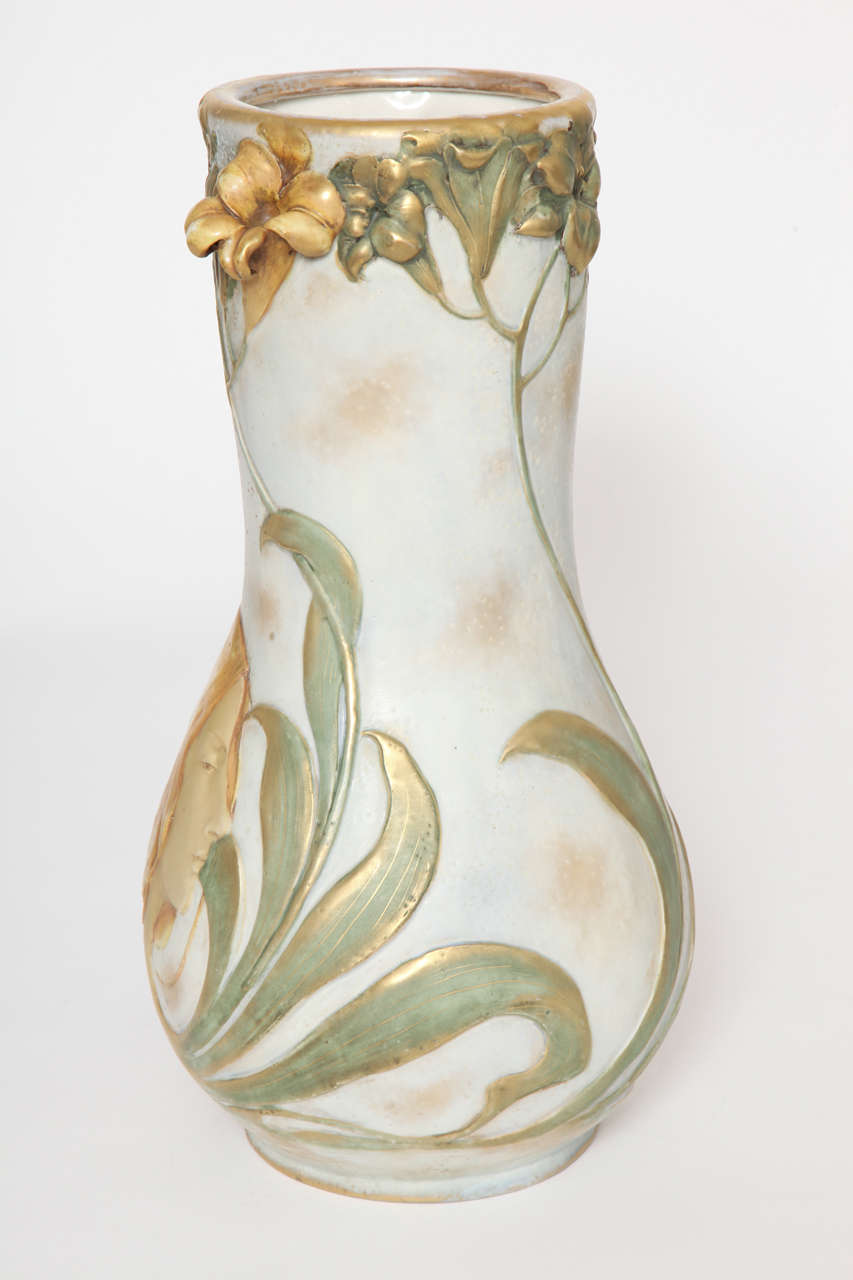 Art Nouveau Amphora Blow-Out Portrait Vase, Austria, 1900 For Sale 3