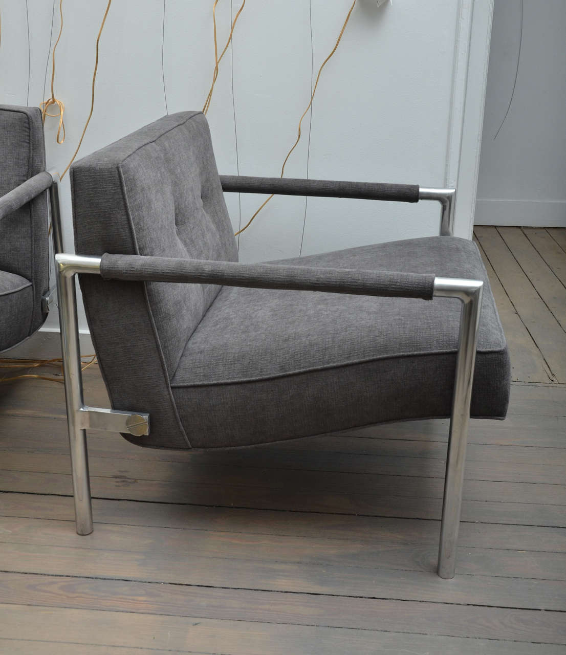 Mid-Century Modern Pair of Aluminum Frame Upholstered Chairs in the Style of Harvey Probber For Sale