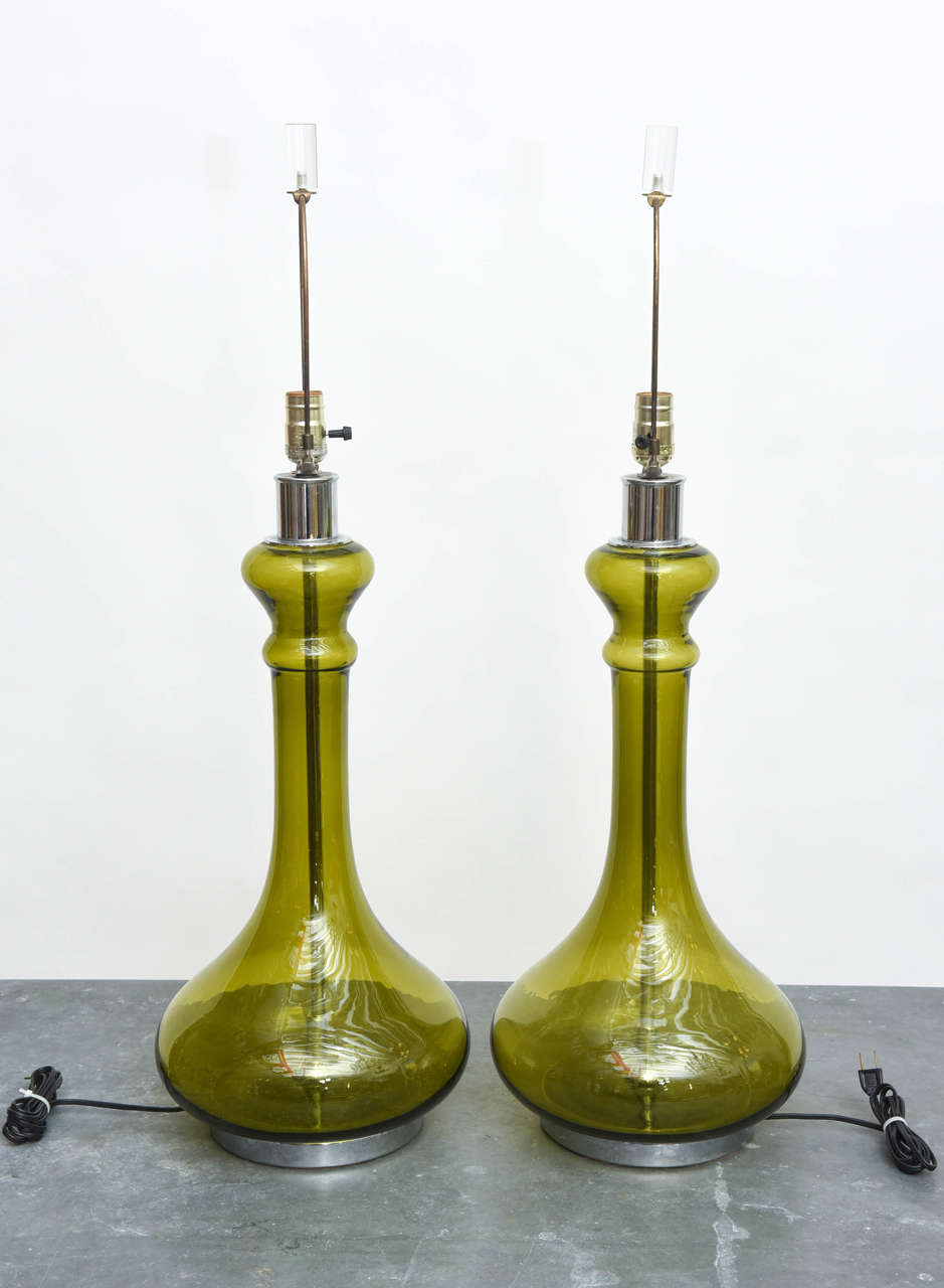 Pair of Mid Century Modern Lamps 1