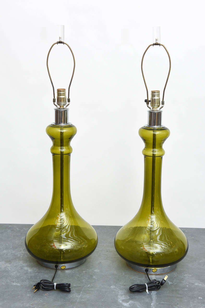 Pair of Mid Century Modern Lamps 2
