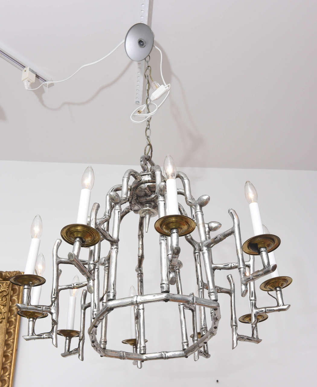 Mid-Century Faux Bamboo Pagoda Ten-Light Oval Aluminum Chandelier: 1950 2