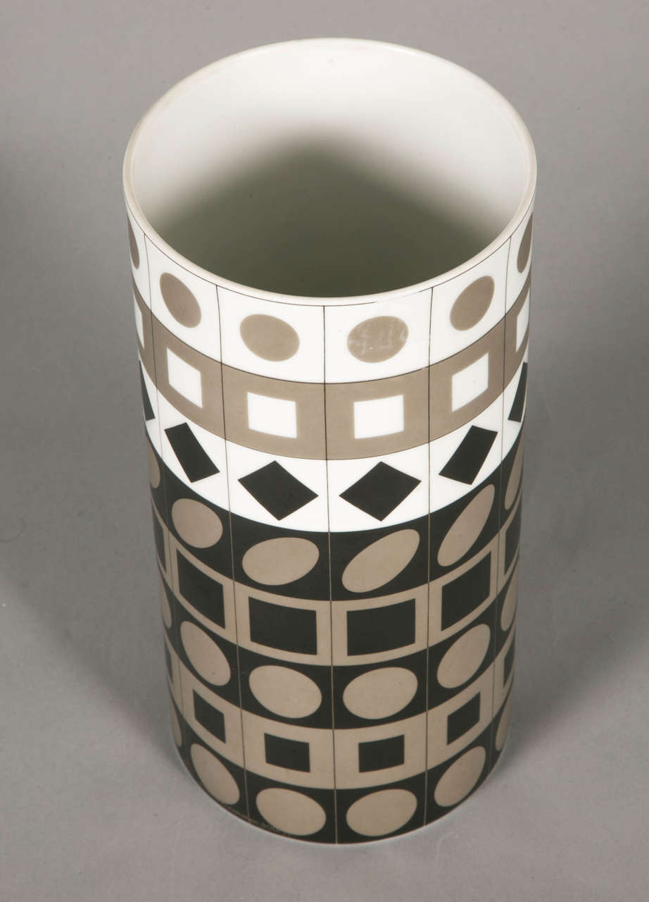 vasarely vase