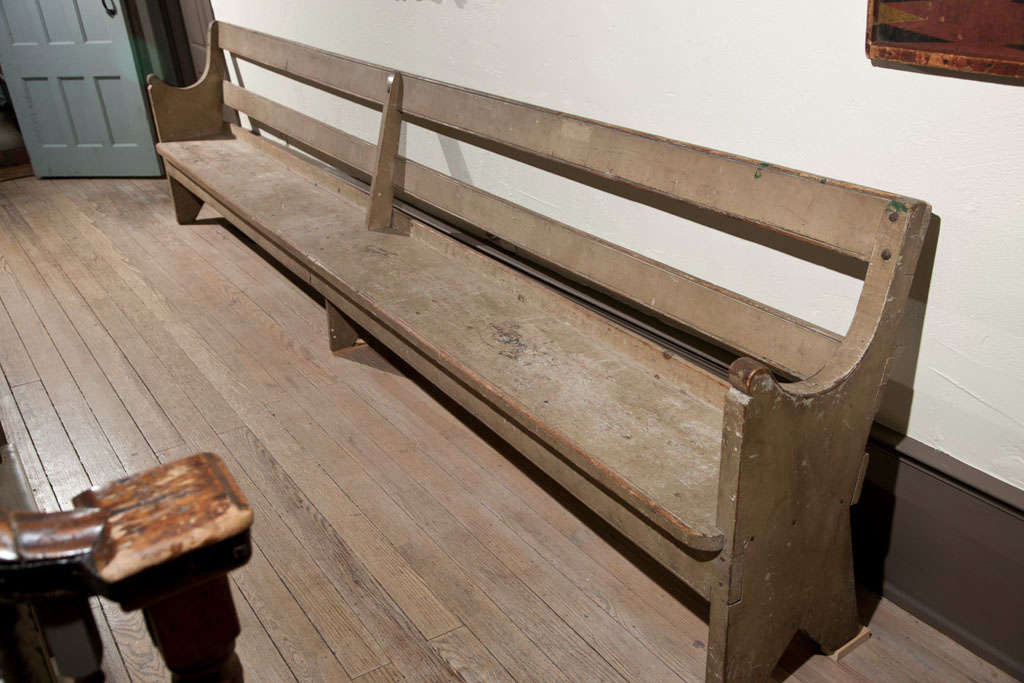 18th C. Quaker Meetinghouse Bench In Excellent Condition For Sale In Woodbury, CT