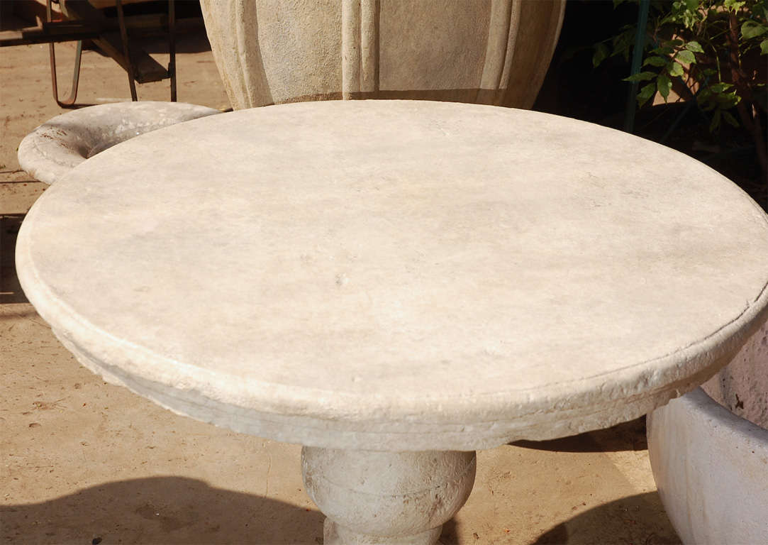 Reproduction Italian Style Garden Table In Excellent Condition For Sale In Culver City, CA