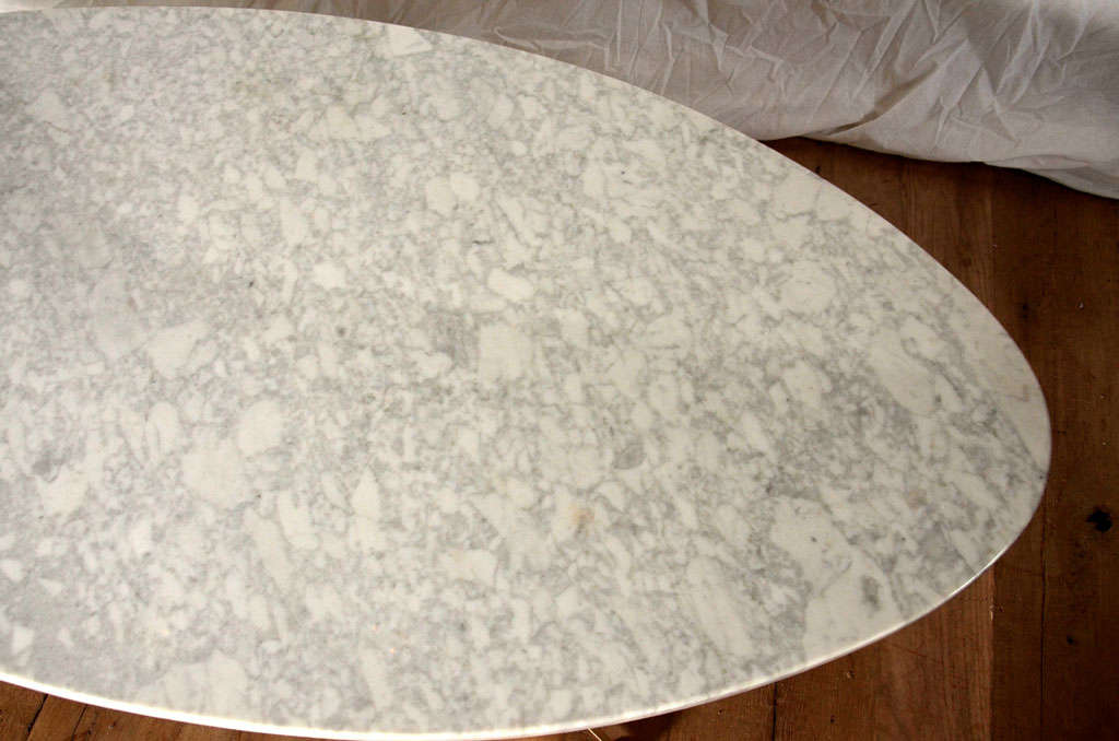 20th Century Vintage 1960s Artflex oval table