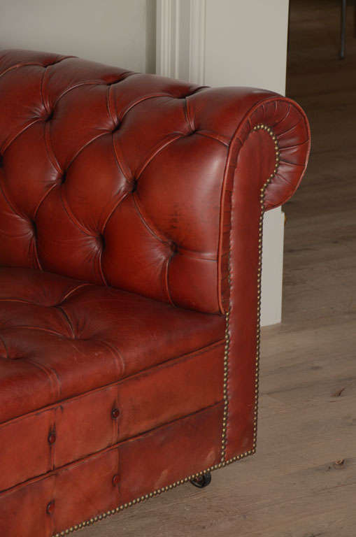 Set of 2 Leather Chesterfield Sofas 1
