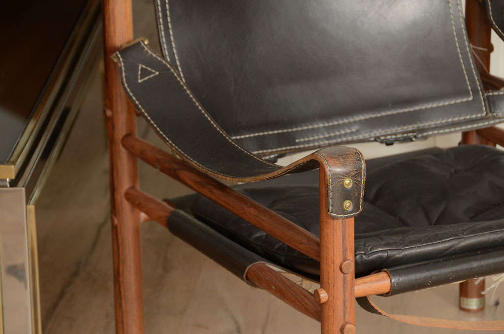 black safari chair