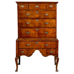 18th century English Queen Anne Highboy in Walnut