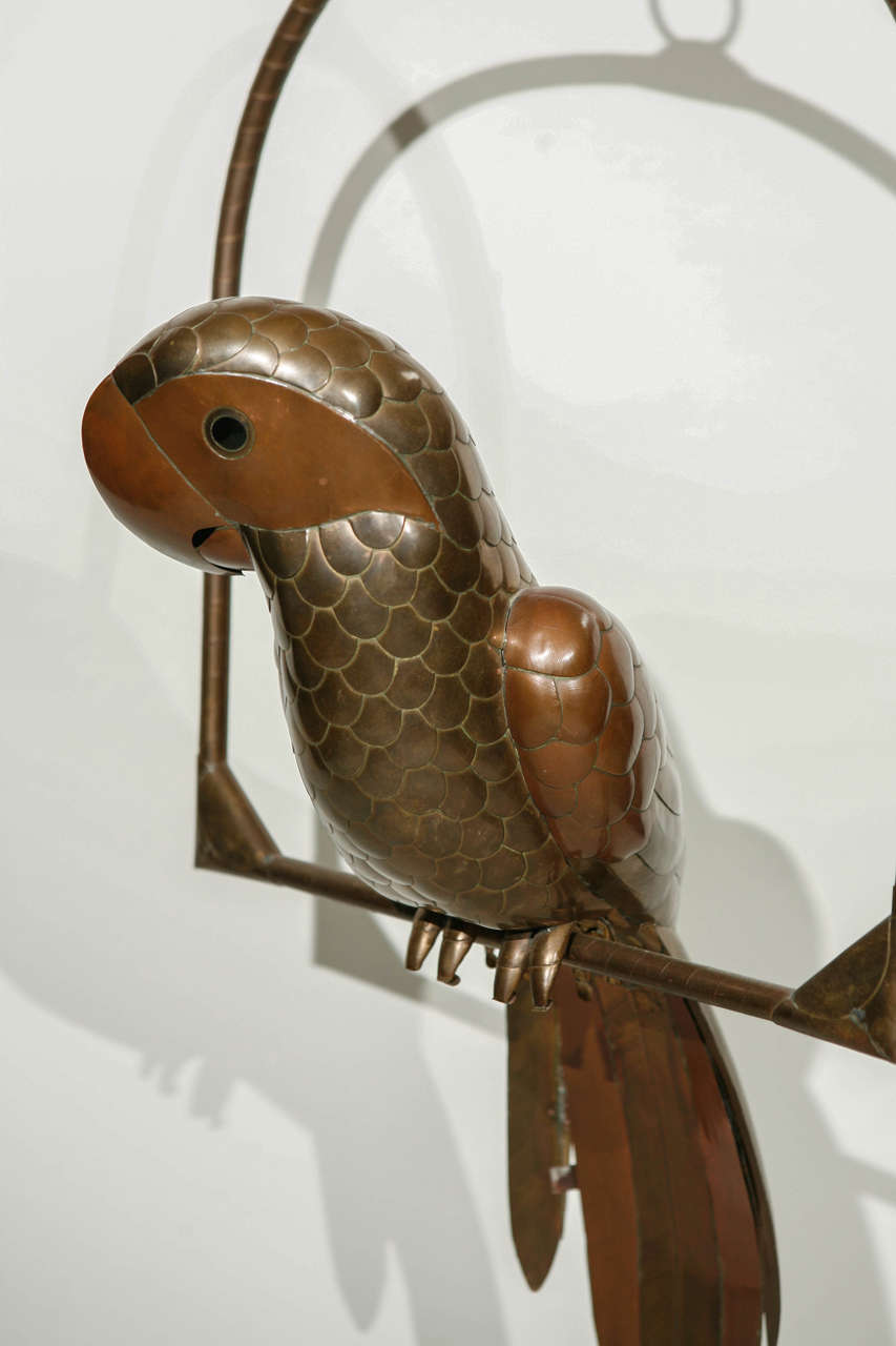 Roter Papagei aus Kupfer und Messing von Sergio Bustamante (Moderne der Mitte des Jahrhunderts) im Angebot