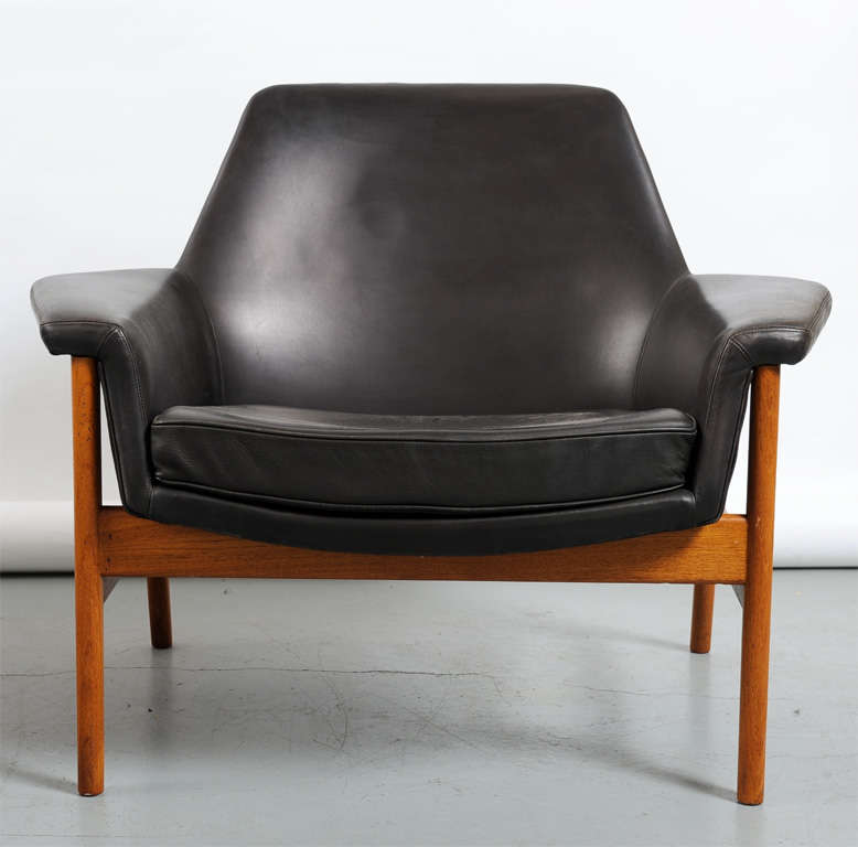 Mid-20th Century Ib Kofod-Larsen - Lounge Chair