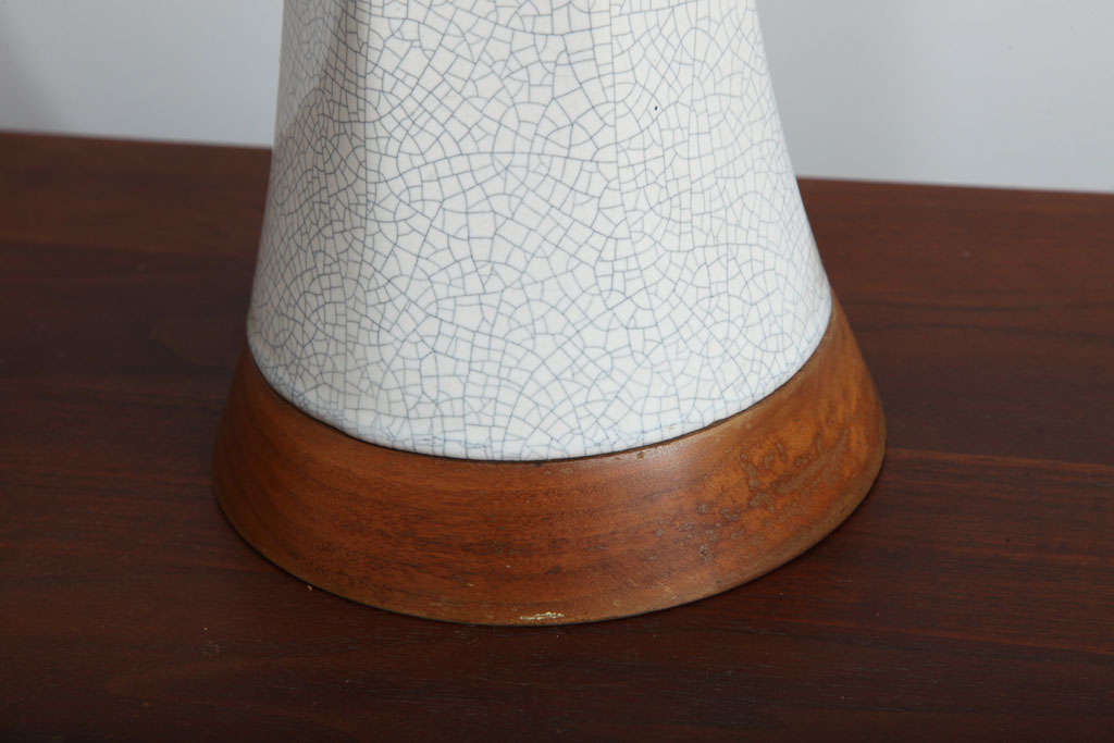 Sculptural White Crackle Glaze Table Lamp In Excellent Condition For Sale In New York, NY