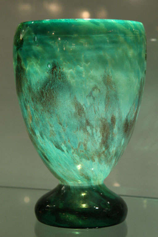 DAUM Art Deco Glass Vase In Good Condition In Bridgewater, CT