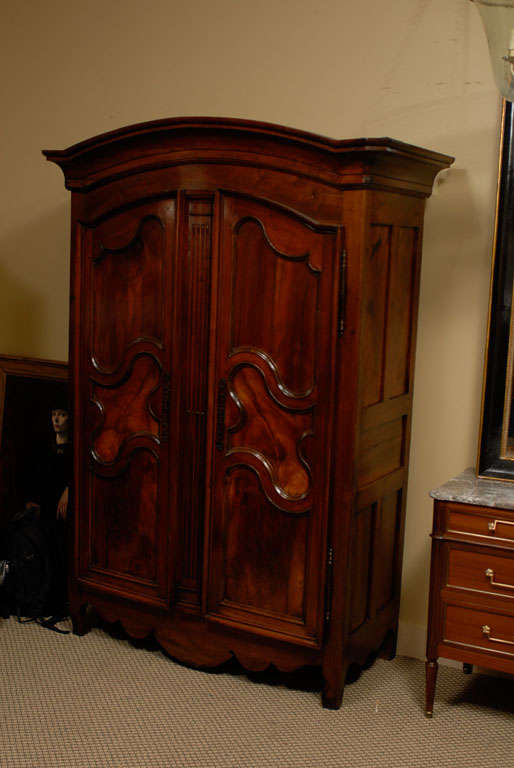 Petite Early 19th Century  French Country Walnut Armoire 7