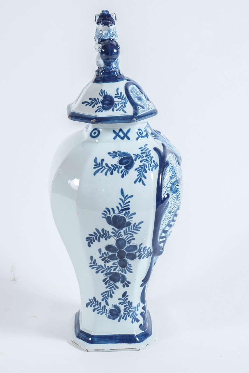 Rococo Large Blue and White Delft Covered Jar by Johannes Harlees, Holland, circa 1770