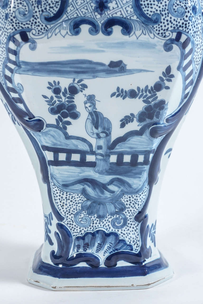 Pottery Large Blue and White Delft Covered Jar by Johannes Harlees, Holland, circa 1770