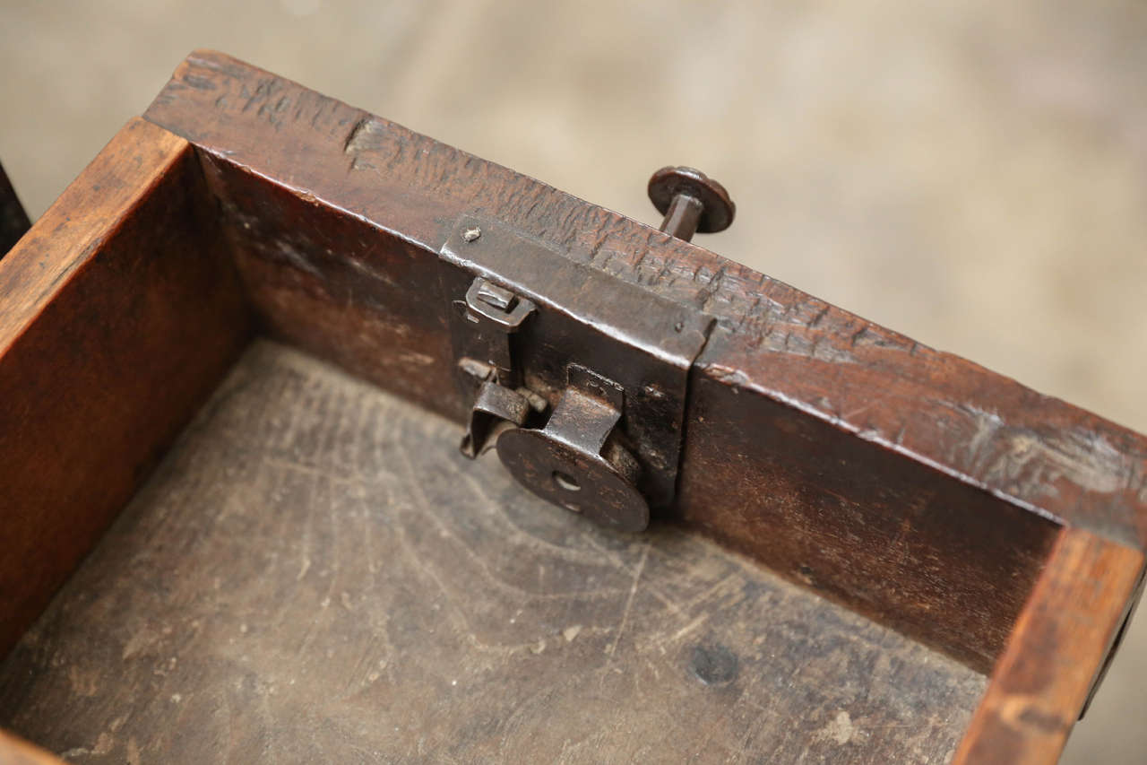 17th Century, Italian Walnut Table with Three Drawers 6