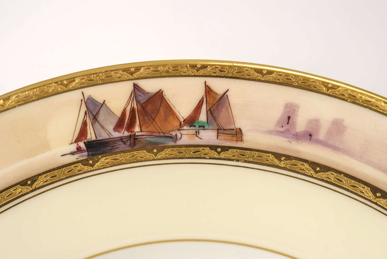12 assiettes plates Minton peintes à la main à motif maritime nautique  Signé J E Dean en vente 1