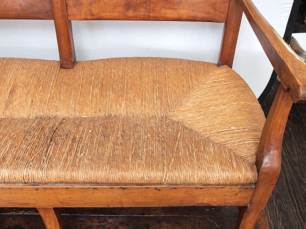 French 19th Century Fruitwood Bench In Excellent Condition For Sale In New Orleans, LA