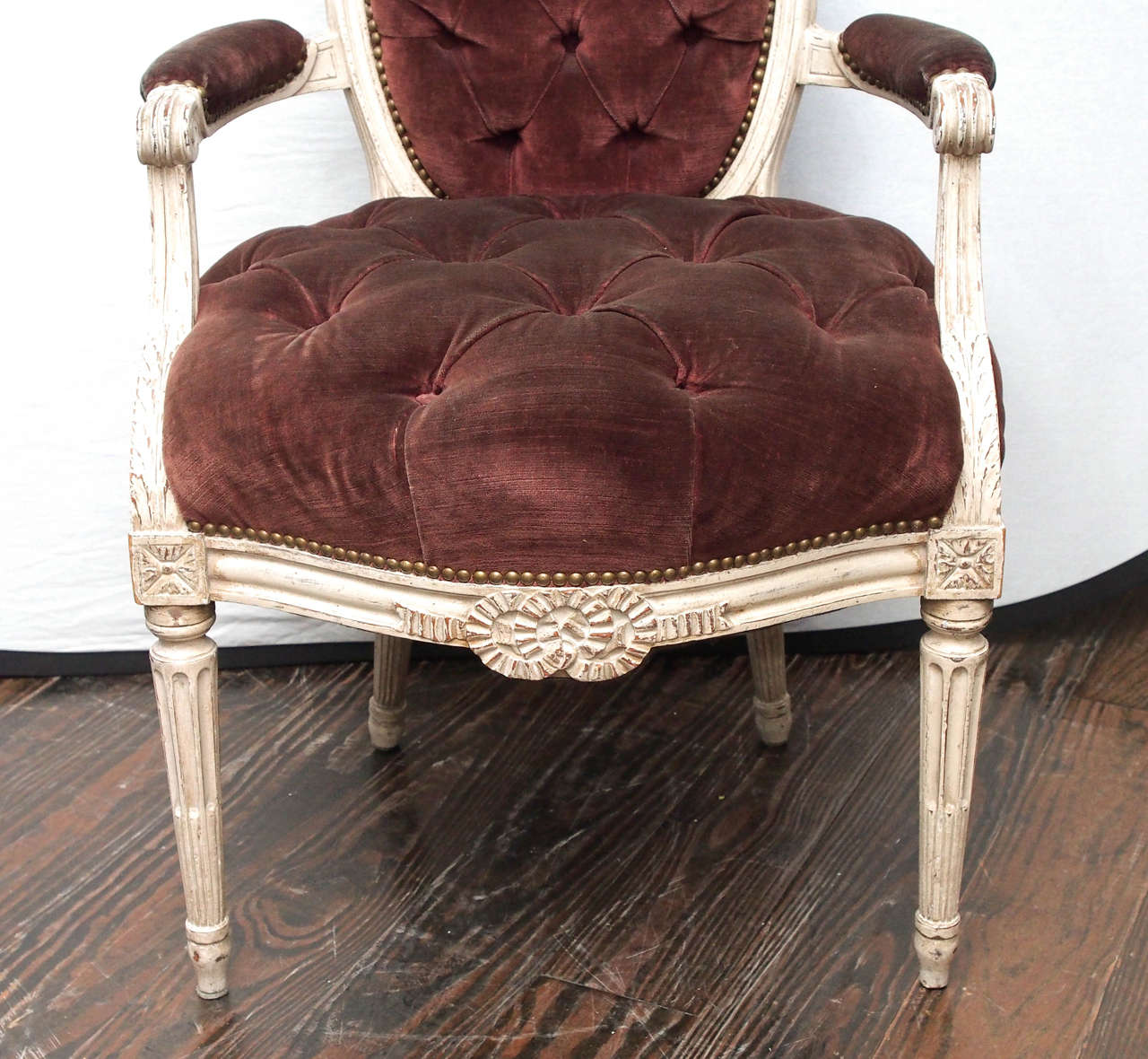 Pair of Louis XV 19th Century Armchairs In Excellent Condition For Sale In New Orleans, LA