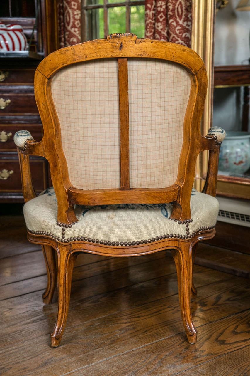 Pair of Louis XV Style Fauteuil Chairs For Sale 1