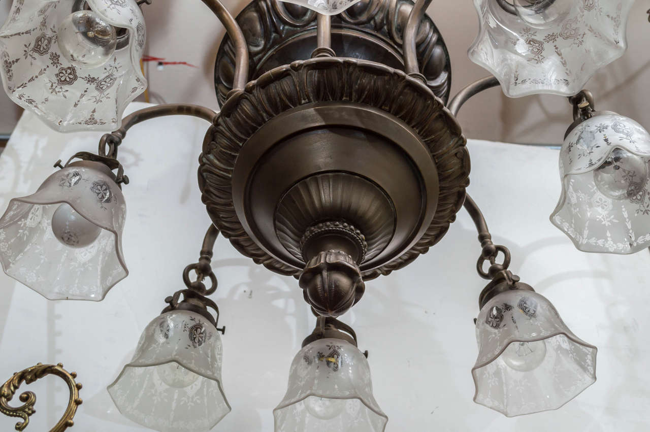 American Eight-Arm Edwardian Period Chandelier with Period Etched Shades 2