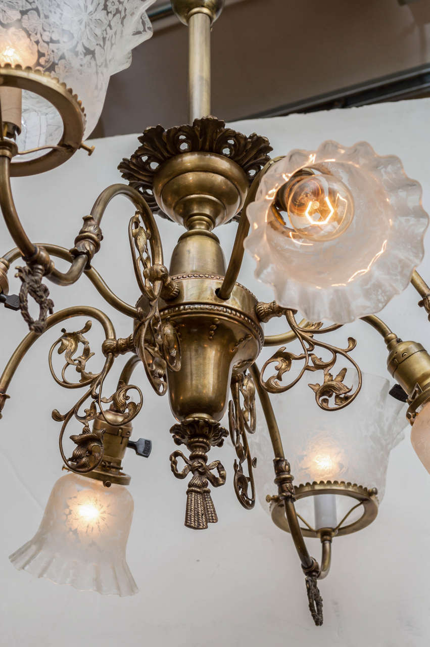 Late Victorian American Victorian Combination Eight-Arm Gas and Electric Chandelier