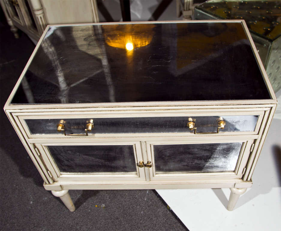 Mid-20th Century Pr of Swedish Painted End Tables Nightstands