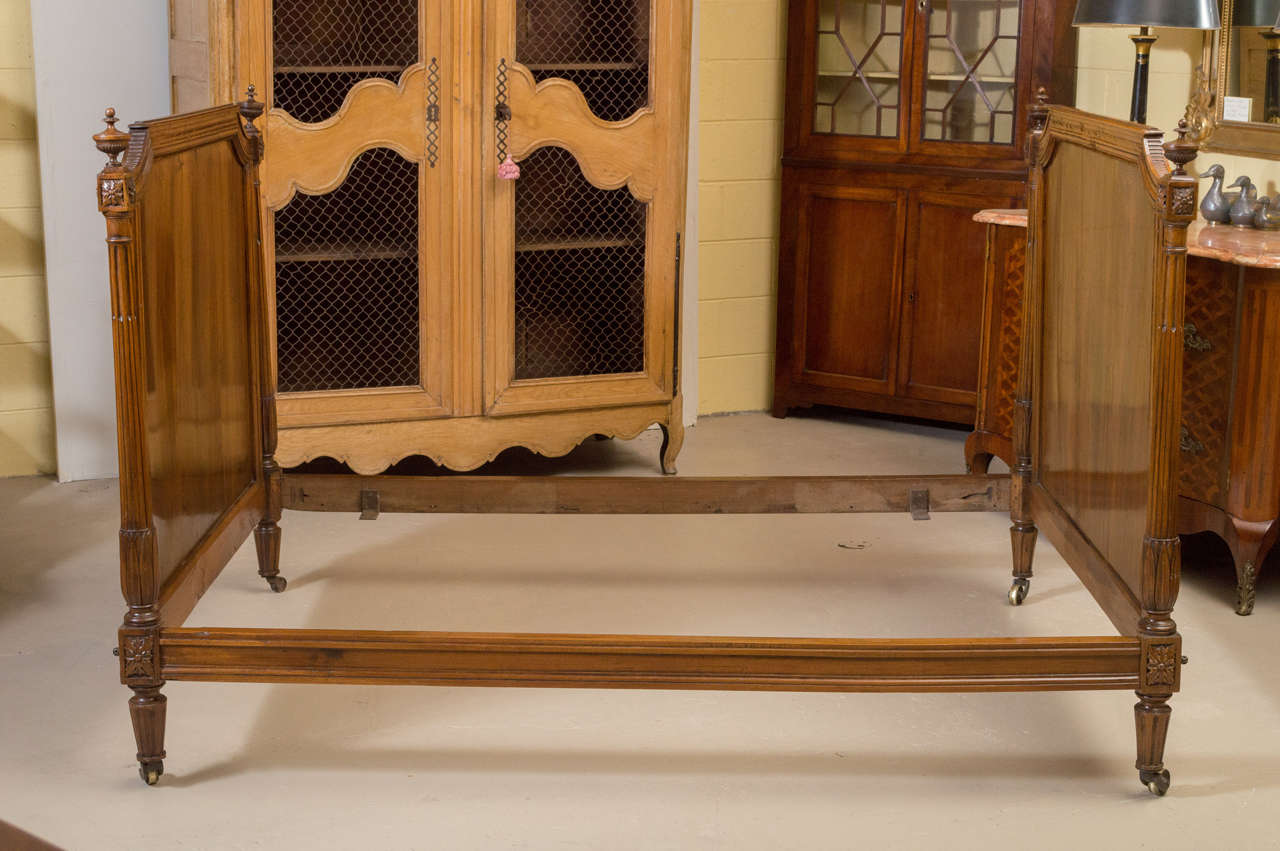 19th Century Louis XVI Style French Walnut Day Bed - STORE CLOSING MAY 31ST For Sale 4