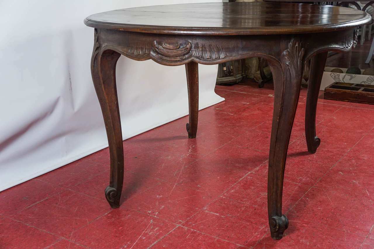 Carved Louis XV Style Oval Dining Table For Sale