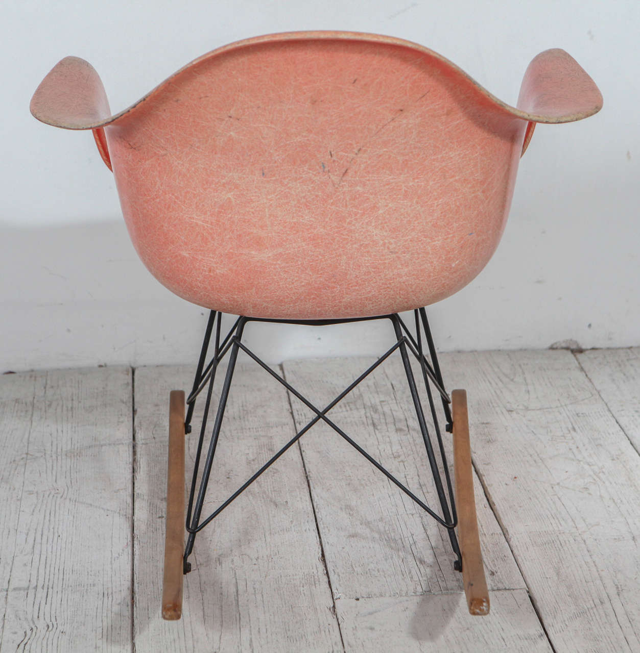 American Early Edition Eames Rocker in Coral Salmon
