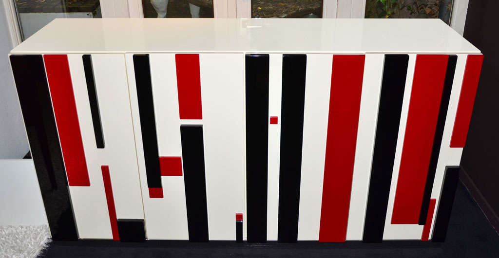 Sideboard Designed by Ferruccio Laviani 1960 -.

Made by Emmemobili in 2003.