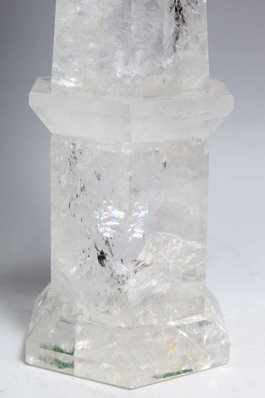 20ième siècle Paire d'obélisques en cristal de roche taillé en vente