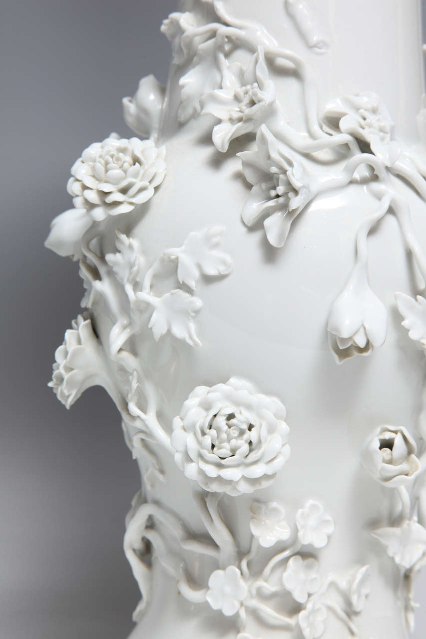 Pair of Antique French Louis XVI Style Floral Paris Porcelain Lamps 5