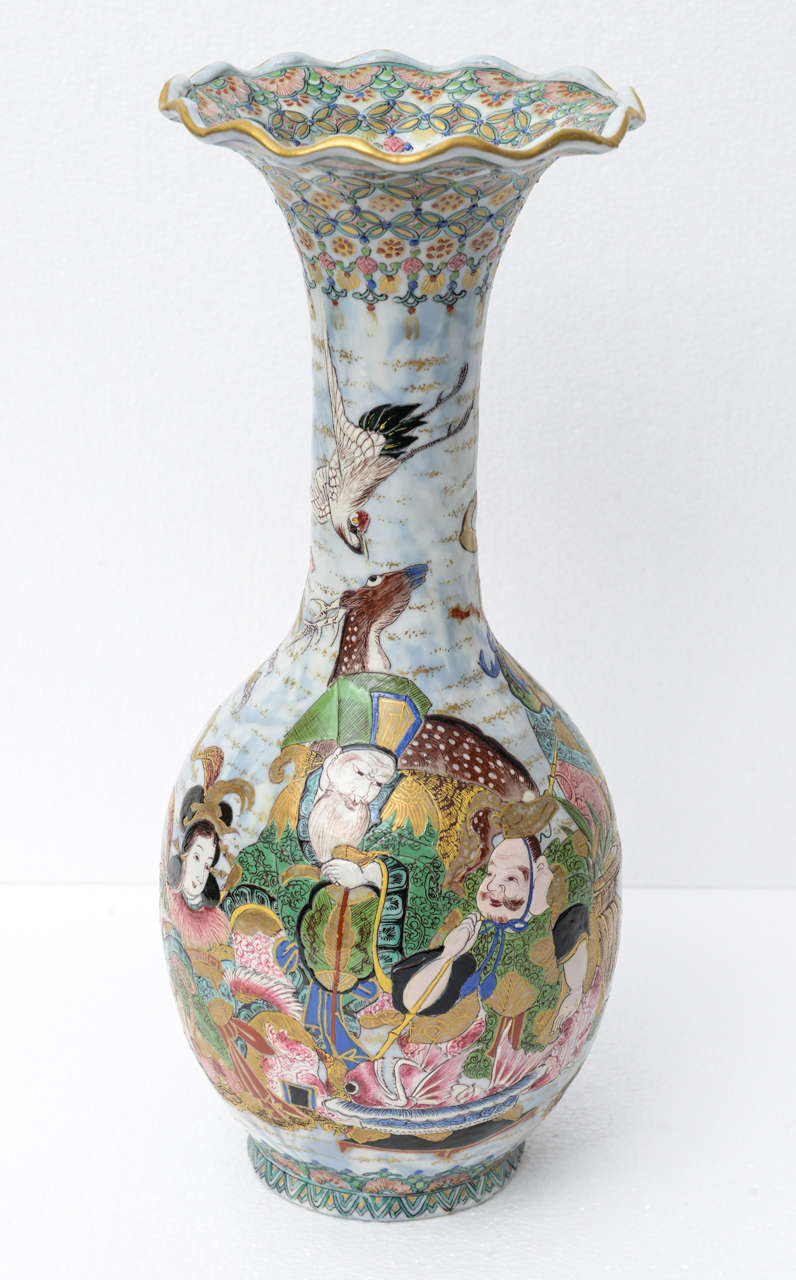 Japanese Banko  Porcelain Vase, signed 1
