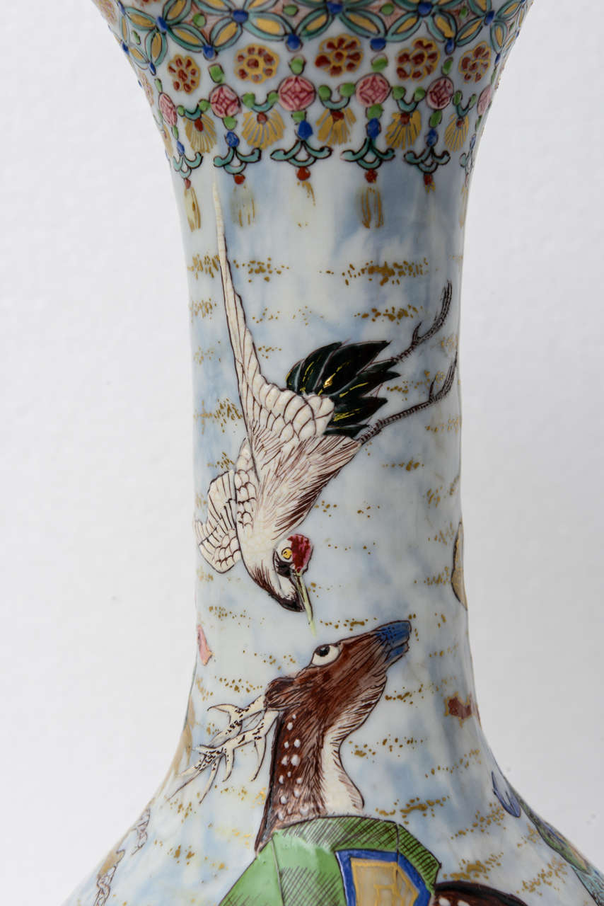 Japanese Banko  Porcelain Vase, signed 4