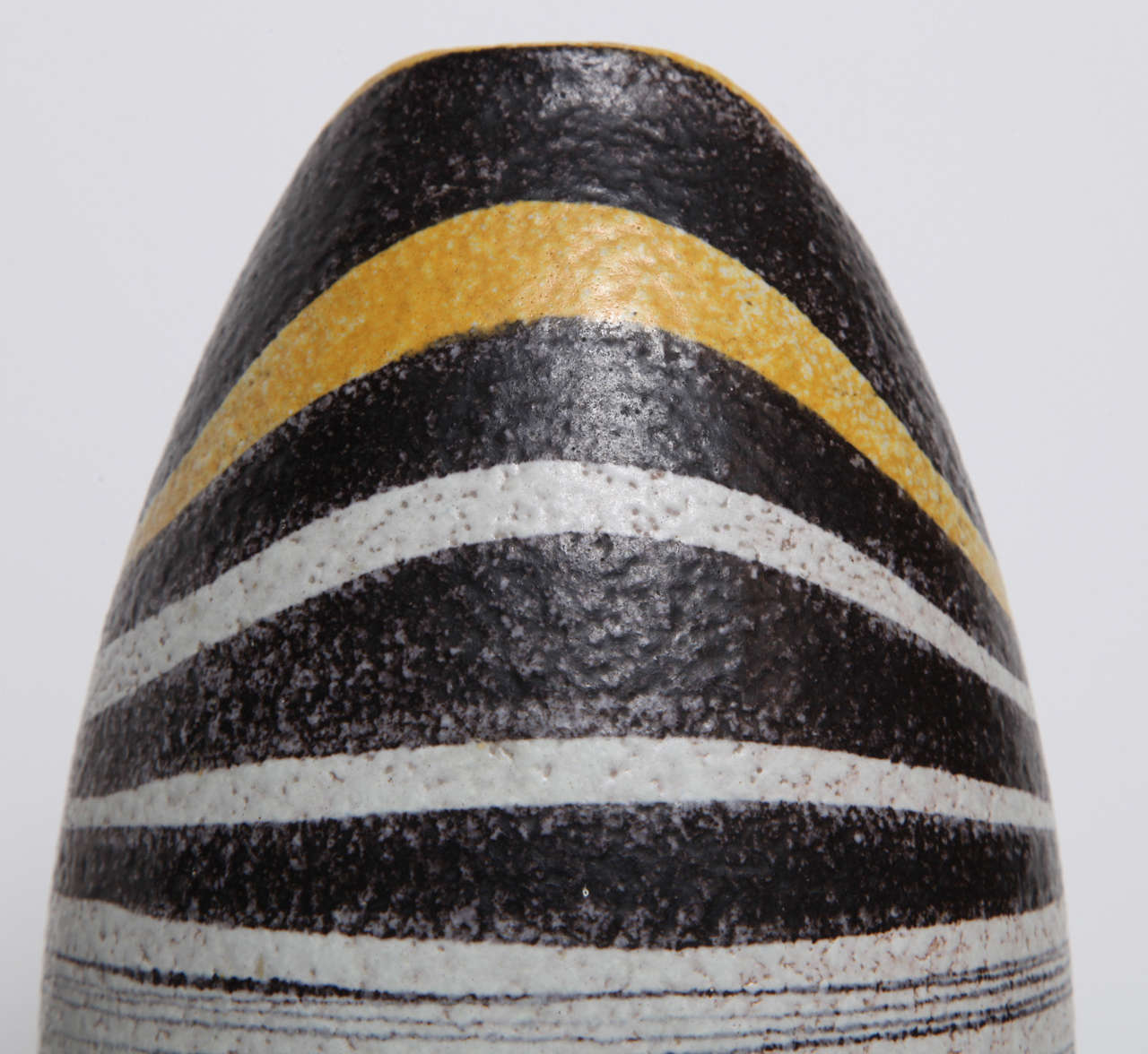 Ruscha West German Ceramic Vase In Excellent Condition In New York, NY