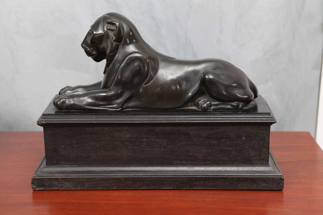 19th Century Lovely Pair of French Bronze Grand Tour Recumbent Lions For Sale