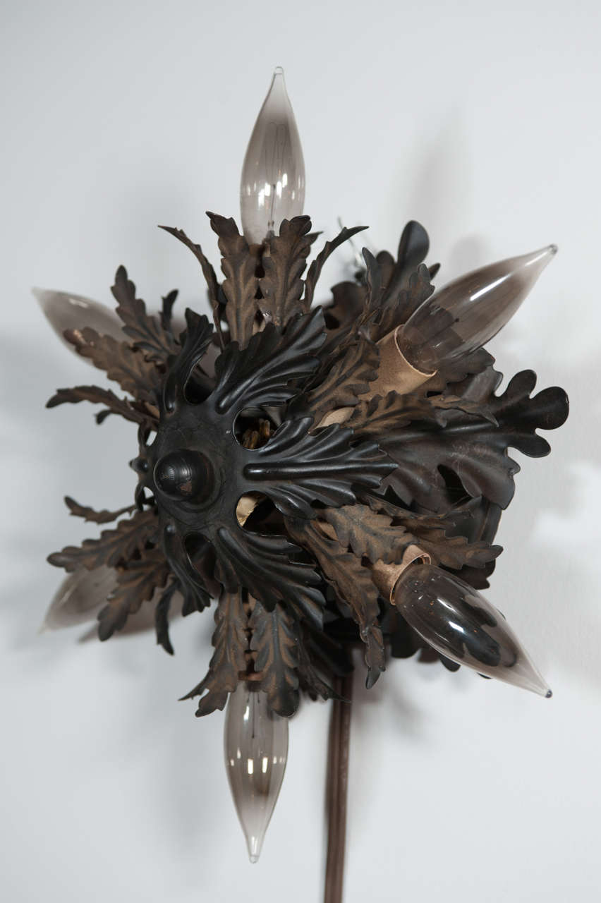 20th Century Antique Leaf shaped Rosette Lighting In Excellent Condition For Sale In Toronto, ON