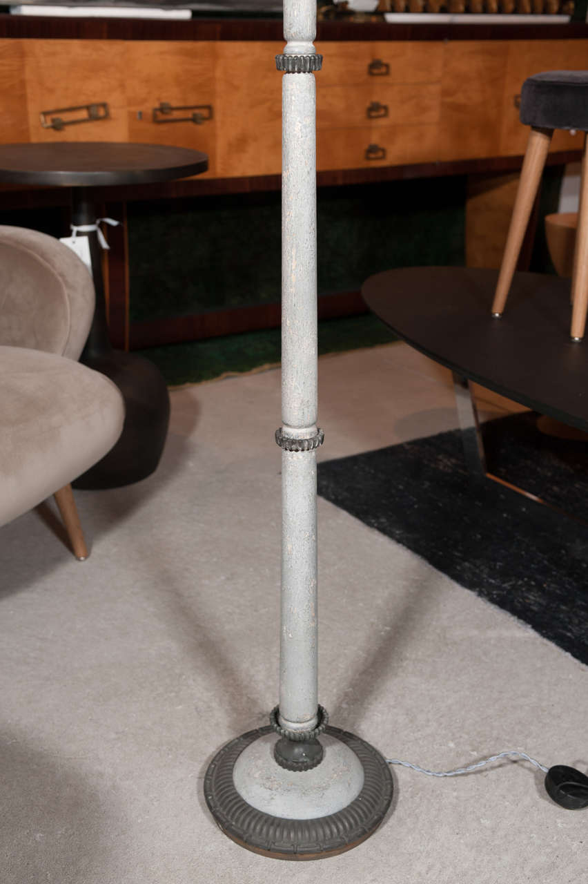 Antique European En-Grisalle Floor Lamp In Good Condition For Sale In Toronto, ON