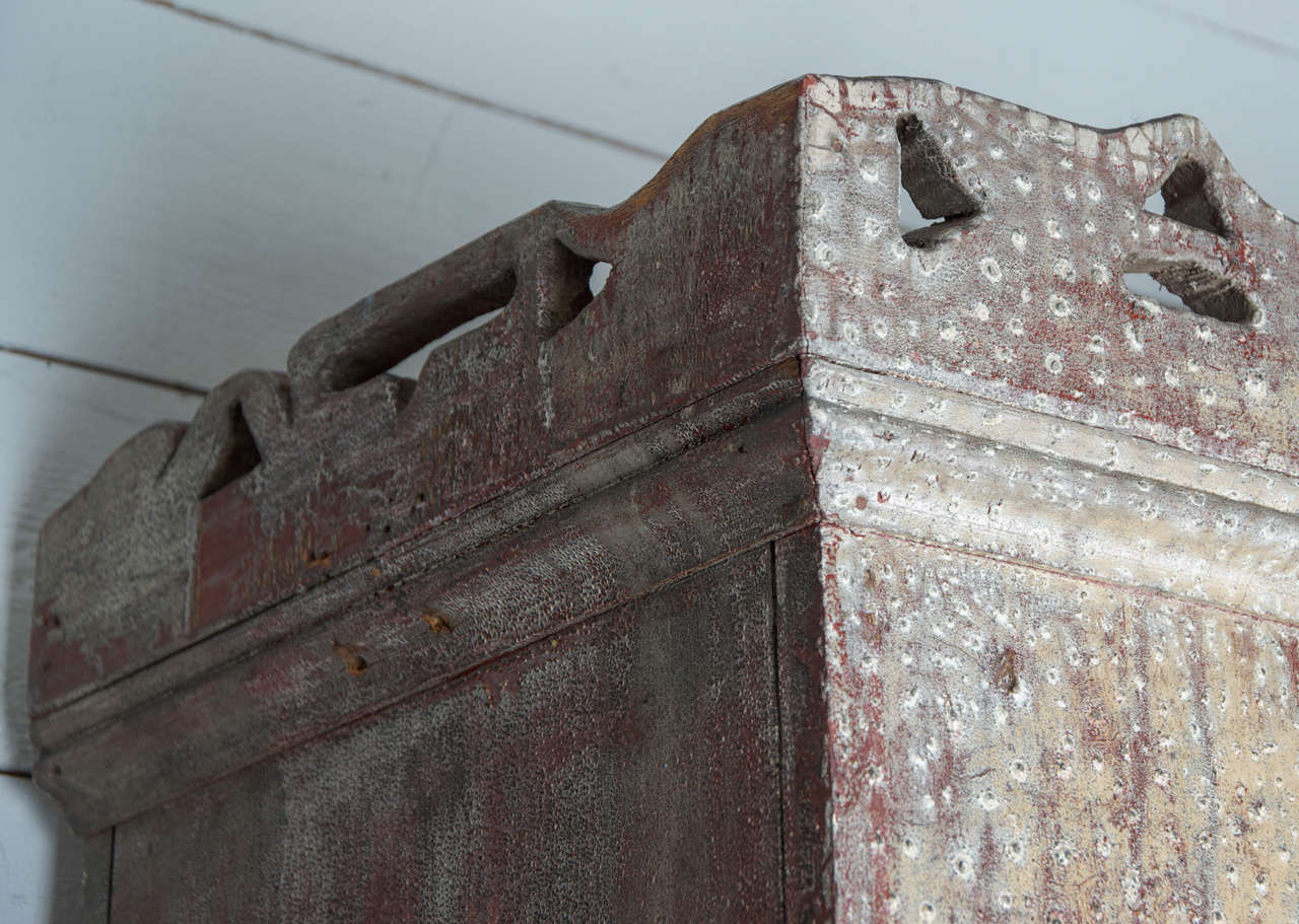 A Moroccan cupboard with original paint 5