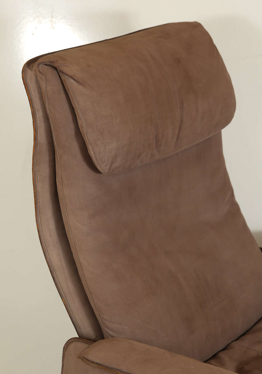 American De Sede DS 50 Recliner and Ottoman For Sale